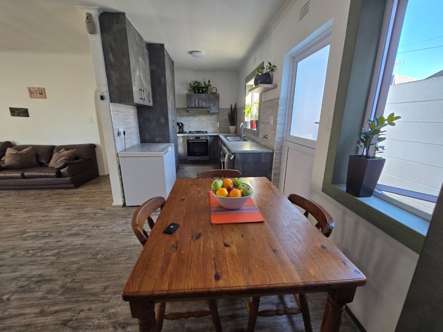 3 Bedroom Property for Sale in Kenwyn Western Cape